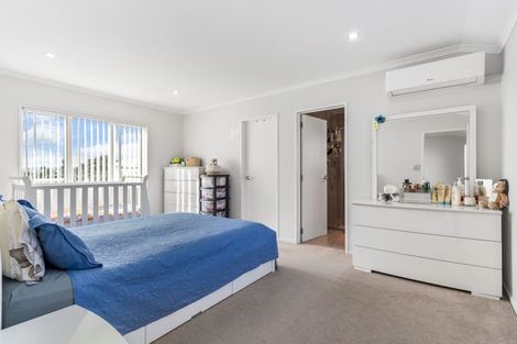 Photo of property in 34a Mcinnes Road, Weymouth, Auckland, 2103