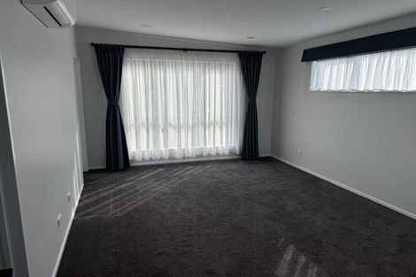 Photo of property in 28 Tawatawa Street, Long Bay, Auckland, 0630
