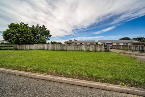 Photo of property in 5 Warwick Road, Stratford, 4332