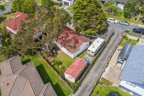 Photo of property in 3 Sabana Place, Unsworth Heights, Auckland, 0632
