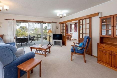 Photo of property in 15 Judkins Crescent, Cockle Bay, Auckland, 2014