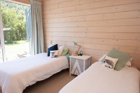 Photo of property in 22 Poriwira Drive, Kuratau, Turangi, 3381