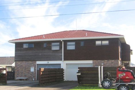 Photo of property in 2/51 Ngatai Road, Otumoetai, Tauranga, 3110