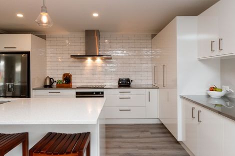 Photo of property in 20 Pegasus Place, Kelvin Grove, Palmerston North, 4414