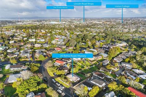 Photo of property in 35 Rehia Road, Massey, Auckland, 0614