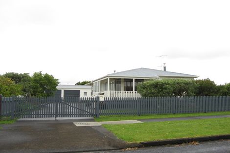Photo of property in 148 Princes Street West, Pukekohe, 2120