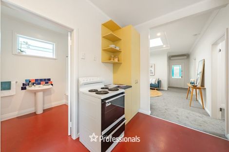 Photo of property in 28 Miro Street, Eastbourne, Lower Hutt, 5013