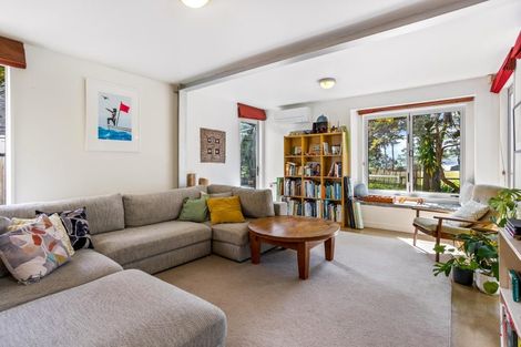 Photo of property in 505a Point Chevalier Road, Point Chevalier, Auckland, 1022