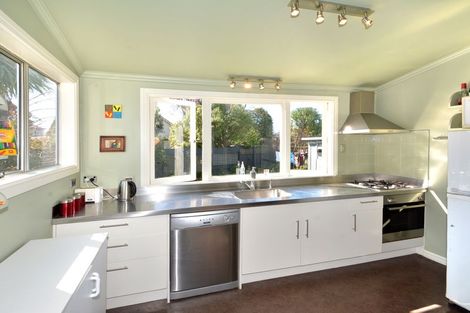 Photo of property in 69 Fitzroy Street, Caversham, Dunedin, 9012