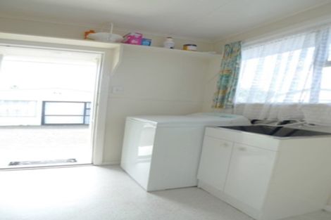 Photo of property in 17 Healy Road, Manurewa, Auckland, 2102