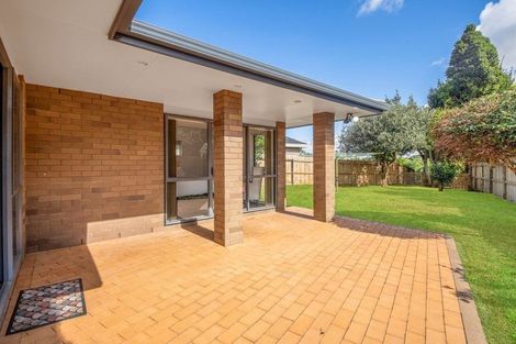 Photo of property in 27 Longford Park Drive, Takanini, 2112