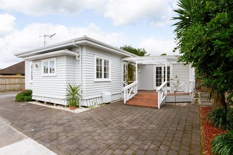 Photo of property in 23 Taylor Terrace, St Andrews, Hamilton, 3200