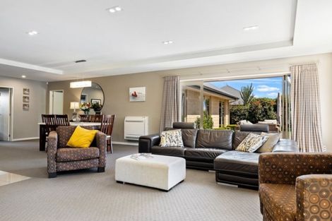 Photo of property in 23 Oakwood Drive, Rangiora, 7400