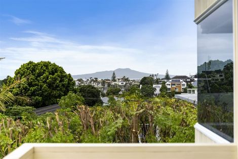 Photo of property in 1/31a Bevyn Street, Castor Bay, Auckland, 0620