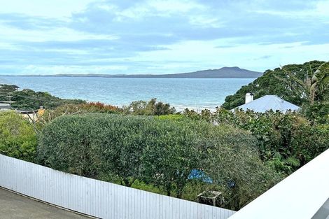 Photo of property in 4a Beach Road, Castor Bay, Auckland, 0620