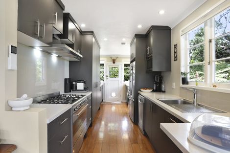 Photo of property in 40 Huia Road, Titirangi, Auckland, 0604