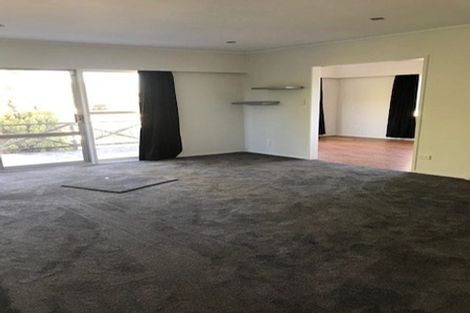 Photo of property in 23 Mirrabooka Avenue, Botany Downs, Auckland, 2010