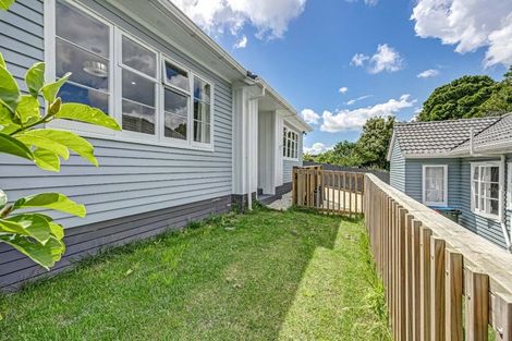 Photo of property in 25a Torino Street, Point England, Auckland, 1072