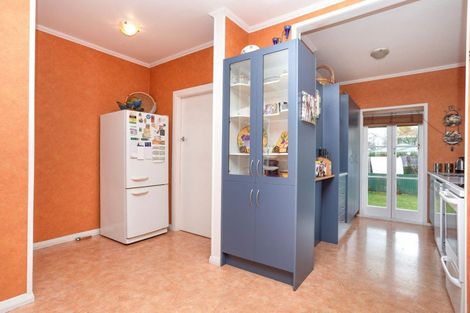 Photo of property in 50 Mcphee Street, Dannevirke, 4930