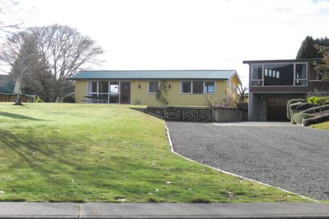 Photo of property in 32 Lakefront Drive, Te Anau, 9600