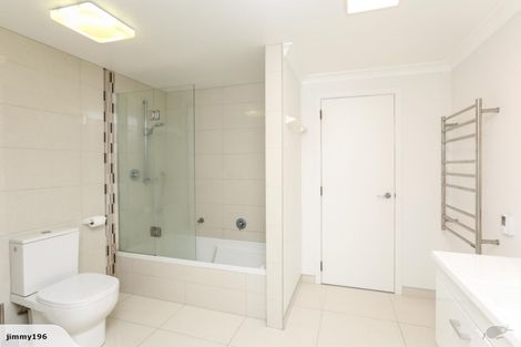 Photo of property in 129 Pendarves Street, New Plymouth, 4312