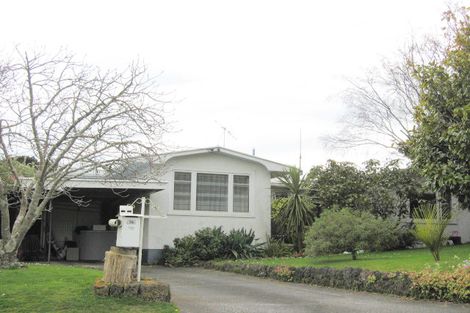 Photo of property in 16 West Way, Durie Hill, Whanganui, 4500