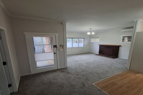 Photo of property in 1/157 Onewa Road, Birkenhead, Auckland, 0626