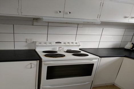 Photo of property in 88 Newlands Road, Newlands, Wellington, 6037