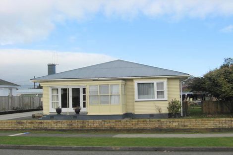 Photo of property in 37 York Street, Levin, 5510