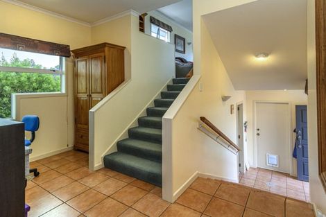 Photo of property in 8 Barrett Street, Westown, New Plymouth, 4310