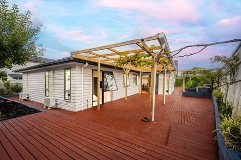 Photo of property in 2 Gemscott Crescent, Huapai, Kumeu, 0810