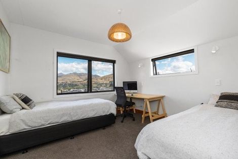 Photo of property in 28 Myles Way, Lower Shotover, Queenstown, 9304