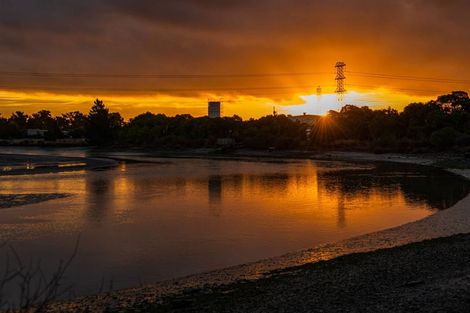 Photo of property in 8/8a Settlers Crescent, Ferrymead, Christchurch, 8023