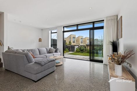 Photo of property in 252 Hobsonville Point Road, Hobsonville, Auckland, 0616