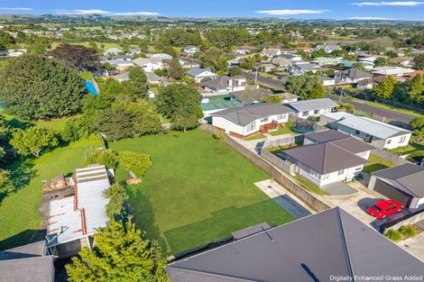 Photo of property in 12a Racecourse Road, Waiuku, 2123