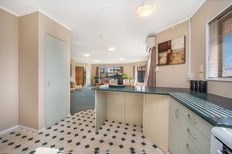 Photo of property in 17 Mews Place, Forest Lake, Hamilton, 3200