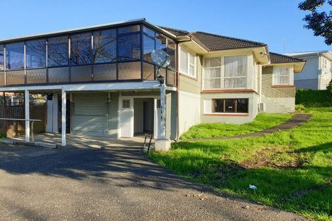 Photo of property in 11 College Road, Northcote, Auckland, 0627