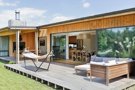 Photo of property in 6 Kuiwai Drive, Rainbow Point, Taupo, 3330