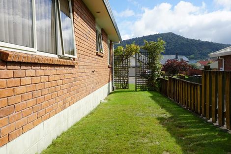 Photo of property in 4a Hoyte Place, Pukehangi, Rotorua, 3015