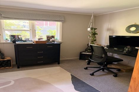 Photo of property in 30 Spencer Street, Crofton Downs, Wellington, 6035