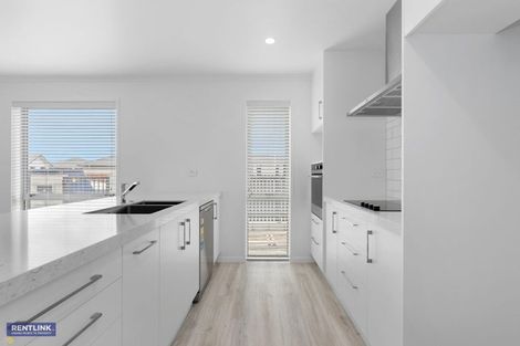 Photo of property in 182 Te Okuroa Drive, Papamoa, 3118