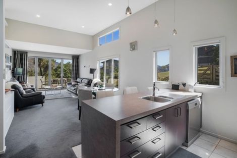 Photo of property in 9 Trevathan Lane, Wanaka, 9305