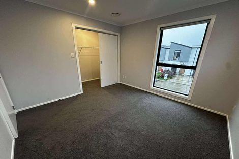 Photo of property in 4 Gloaming Lane, Wallaceville, Upper Hutt, 5018
