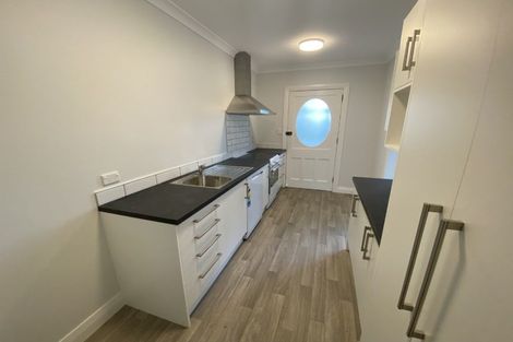 Photo of property in 24 Fitchett Street, Palmerston North, 4410