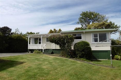 Photo of property in 9 Valkyria Place, Beach Haven, Auckland, 0626