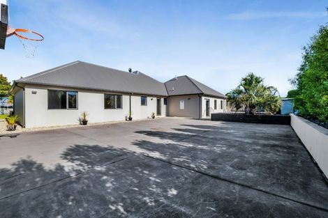 Photo of property in 5-7 Adam Lile Drive, Highlands Park, New Plymouth, 4312