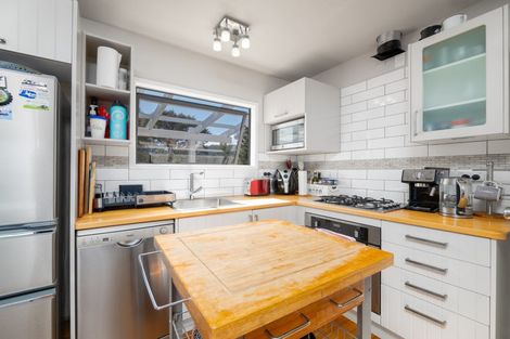 Photo of property in 71 Te Akau Drive, Russell, 0272