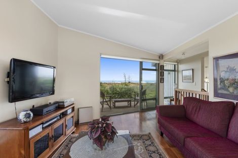 Photo of property in 31 Kapiti Lane, Otaki Beach, Otaki, 5512