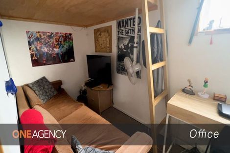 Photo of property in 27 Domain Street, Waiuku, 2123