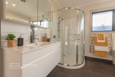 Photo of property in 98 Gibbons Street, Ebdentown, Upper Hutt, 5018